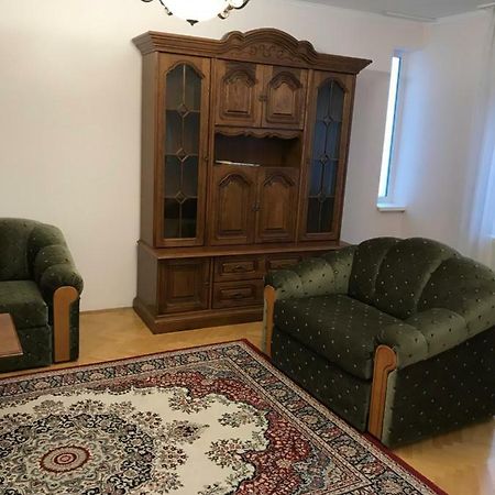Gábor Pál 1 Apartman 2 szoba Dunafoldvar Esterno foto